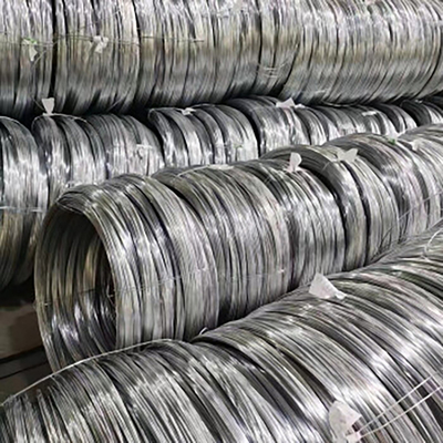 हॉट रोल्ड जस्ती स्टील वायर रॉड SAE 1065 मेटल आयरन जिंक कलर 20g / M2