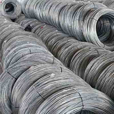 हार्डवेयर जस्ती स्टील रस्सी वायर 12 गेज आयरन सिल्वर कलर Q235 में